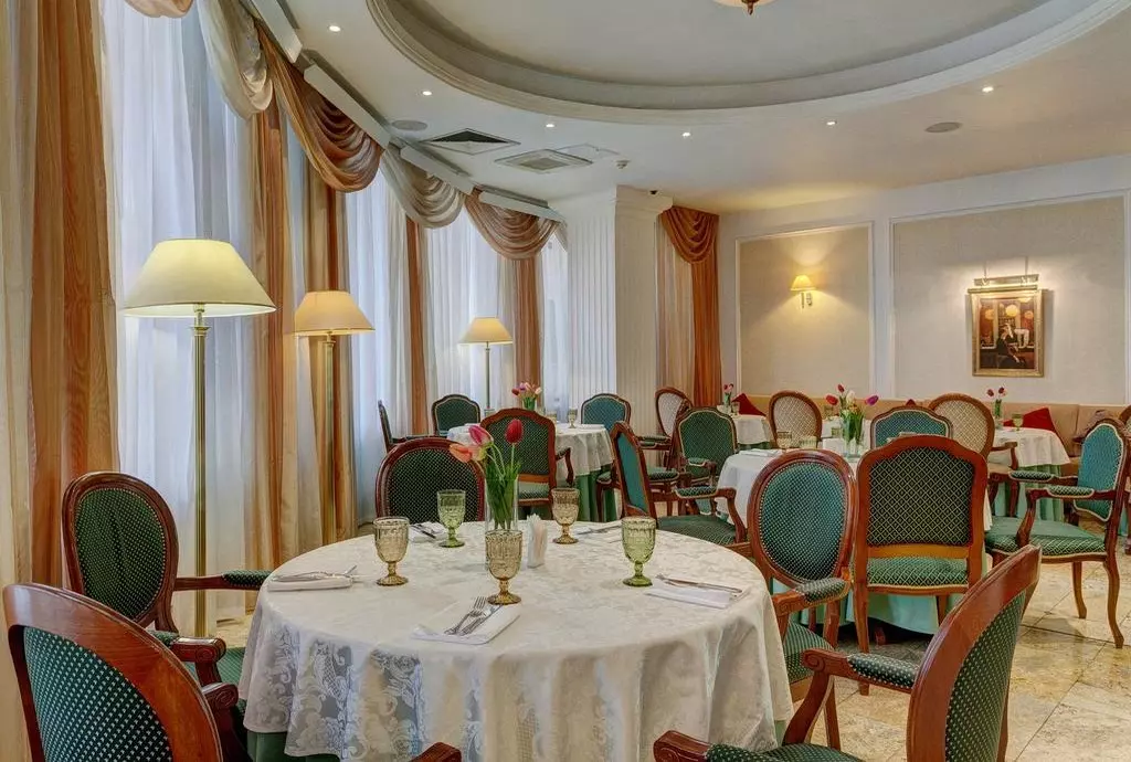 hotel borodino moscow_shabavizparvaz_02.jpg